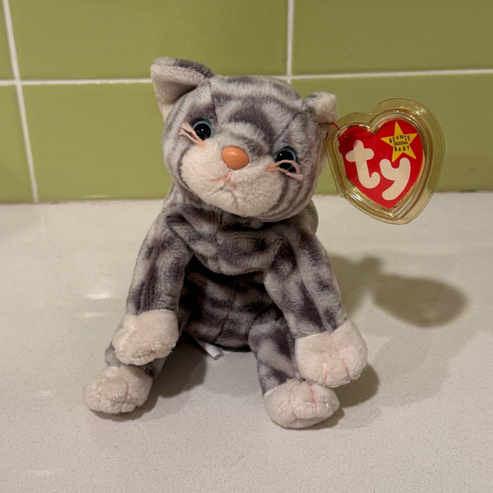 Ty Beanie Baby Silver the Cat.